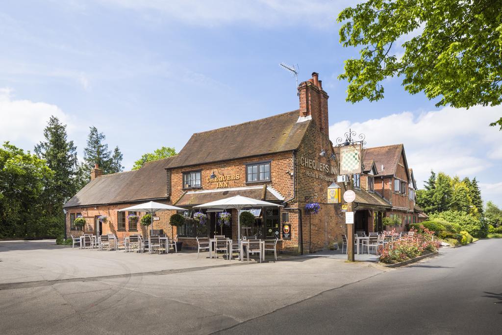 The Chequers Inn Beaconsfield Dış mekan fotoğraf