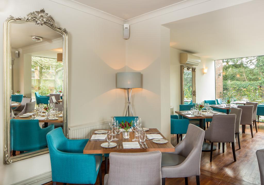 The Chequers Inn Beaconsfield Dış mekan fotoğraf